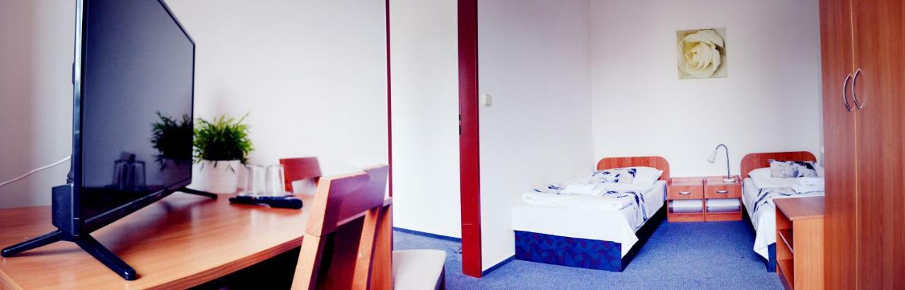 Hotel S-Centrum Бенешов Екстериор снимка
